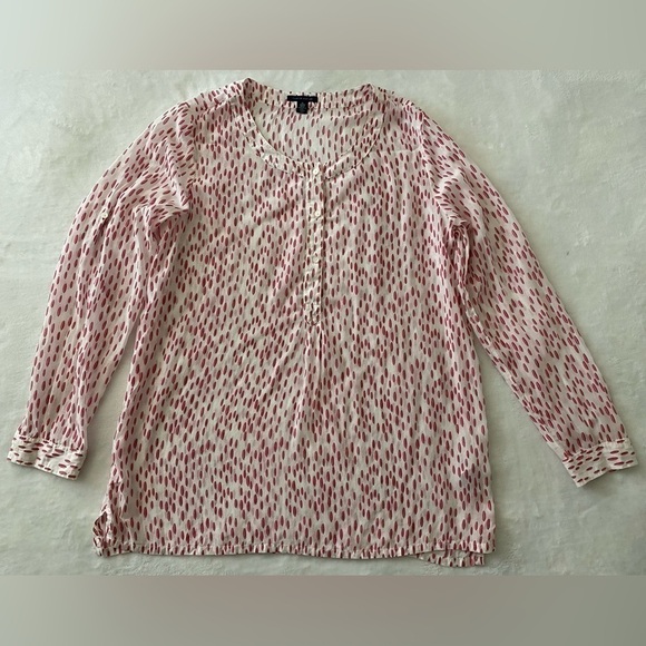 TOMMY Hilfiger Blouse With Adjustable Sleeves Size XL - Picture 1 of 8